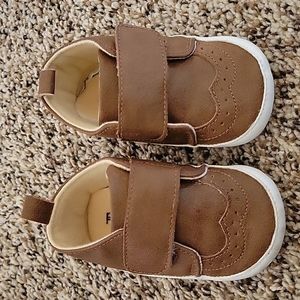 Brown baby shoes